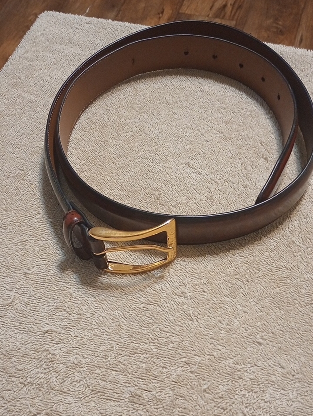 Men's Brown Leather Johnson & Murphy Belt with Gold Tone Buckle Size 38